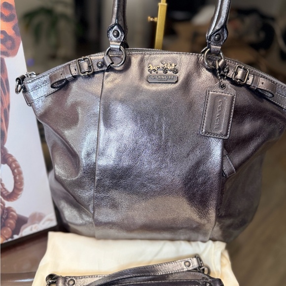 Coach Lindsey Satchel in Gunmetal NWOT - Picture 2 of 9